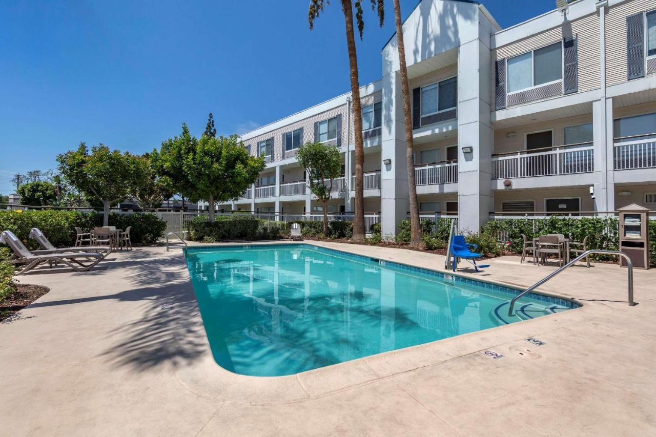 Quality Inn Placentia Anaheim Fullerton Extérieur photo